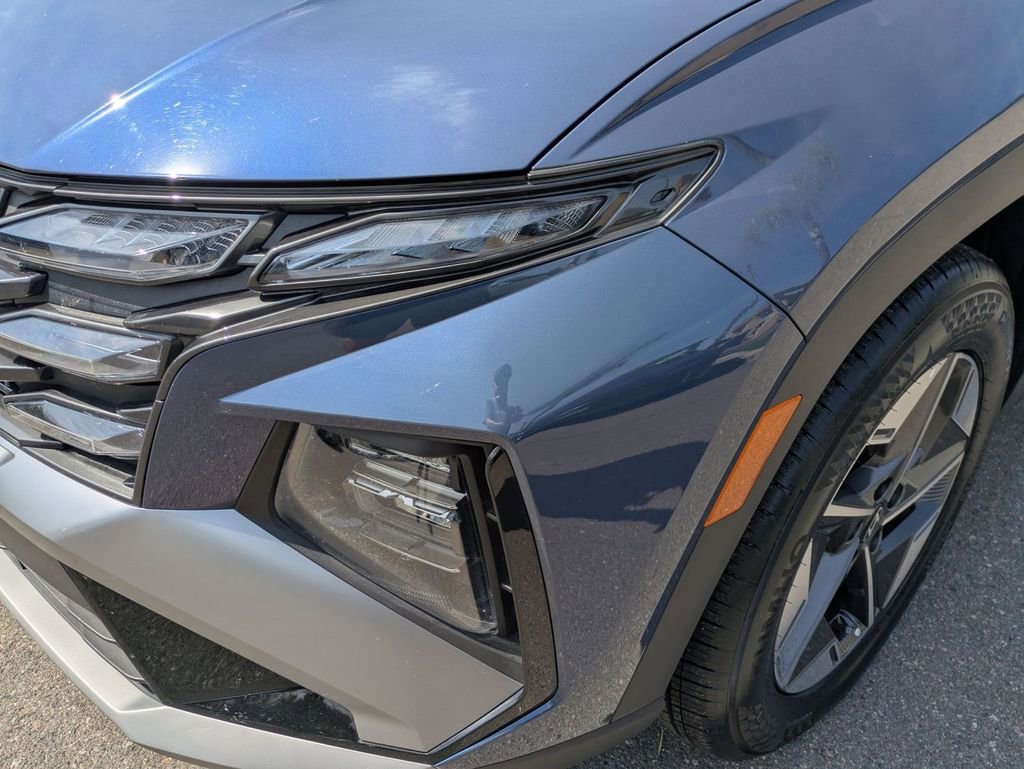 Certified 2025 Hyundai Tucson SEL image 9