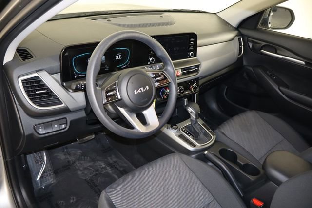 Used 2026 Kia Seltos LX FWD image 24