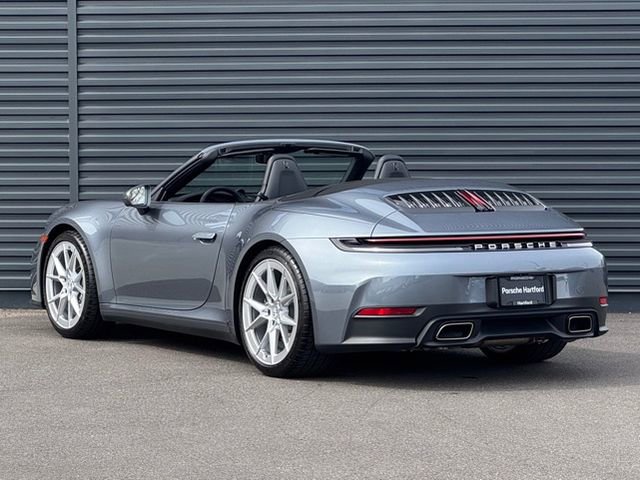 Used 2025 Porsche 911 Carrera image 3