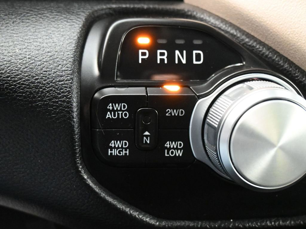 Used 2022 RAM 1500 Laramie AWD/4WD image 16