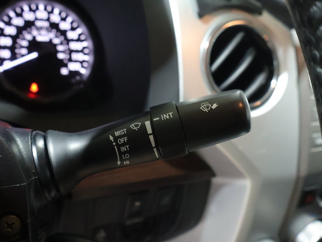 Used 2019 Toyota Tundra Limited AWD/4WD image 36