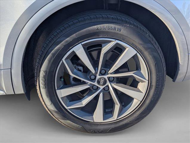 Used 2022 Audi Q5 2.0T Premium Plus w/ Premium Plus Package image 7