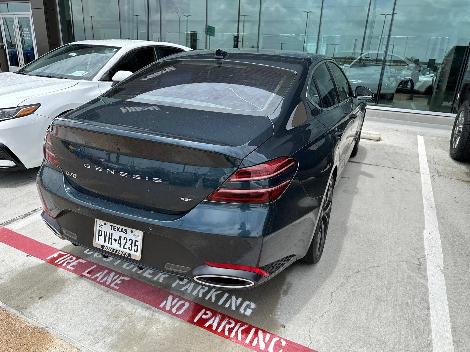 Used 2022 Genesis G70 3.3T RWD image 7