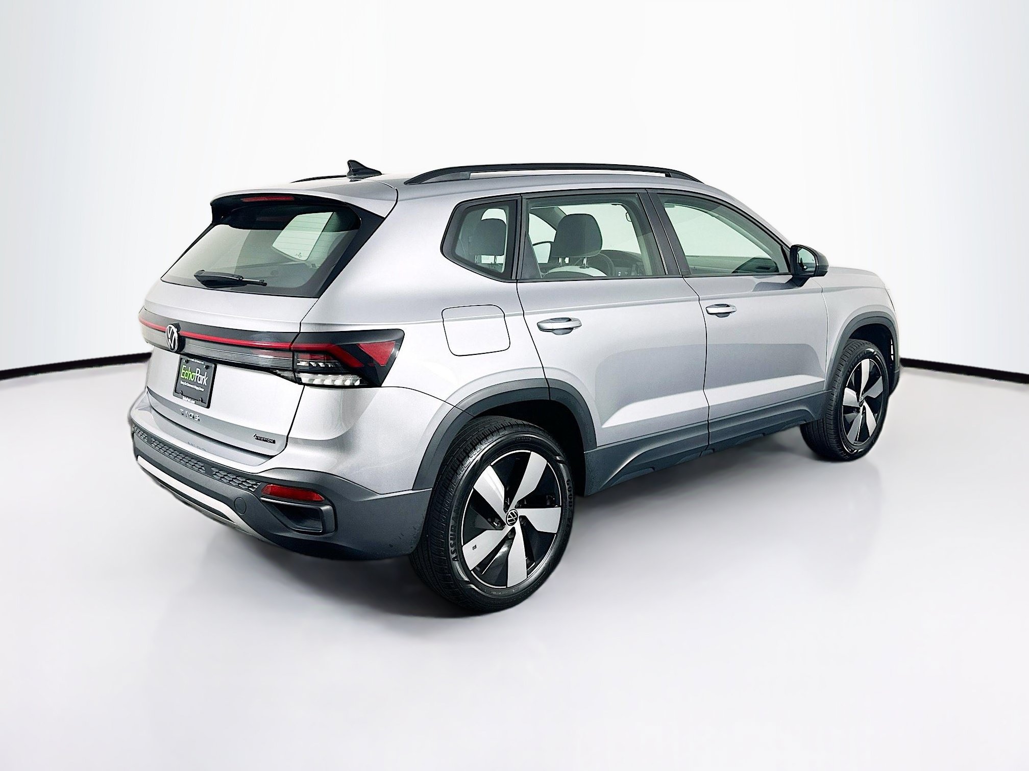 Used 2025 Volkswagen Taos S AWD/4WD image 9