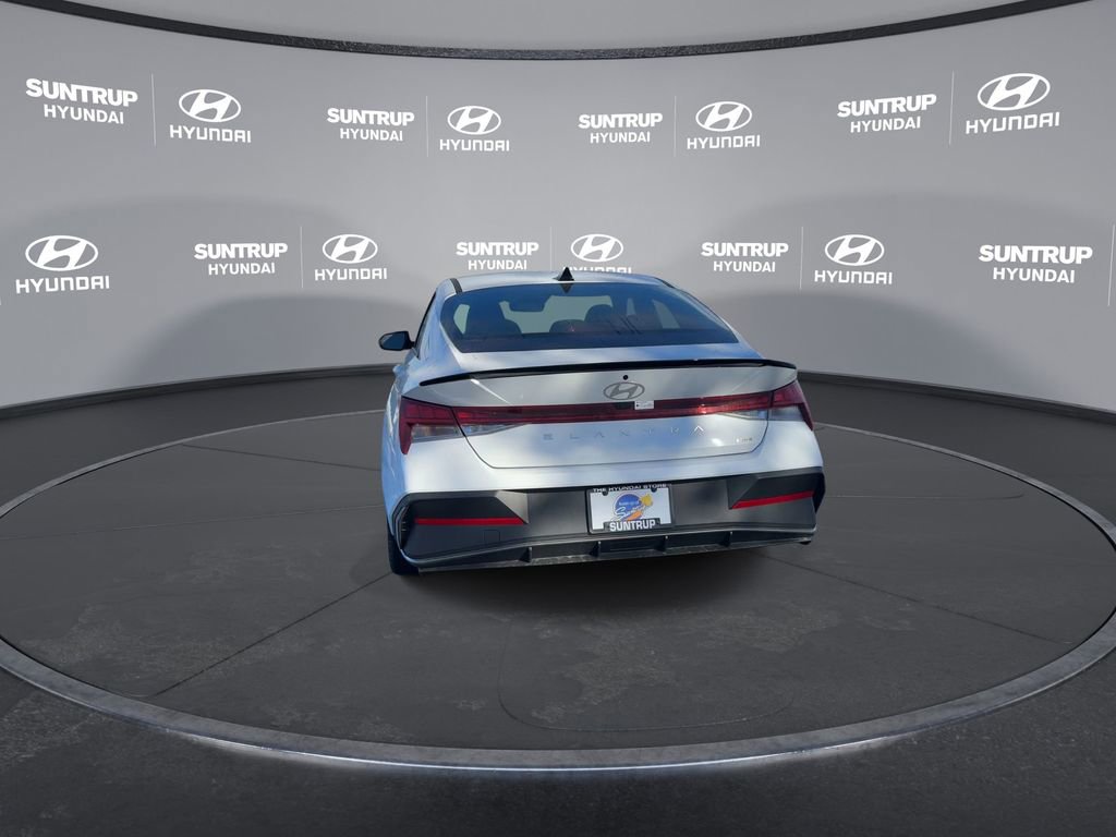 New 2025 Hyundai Elantra SEL image 19