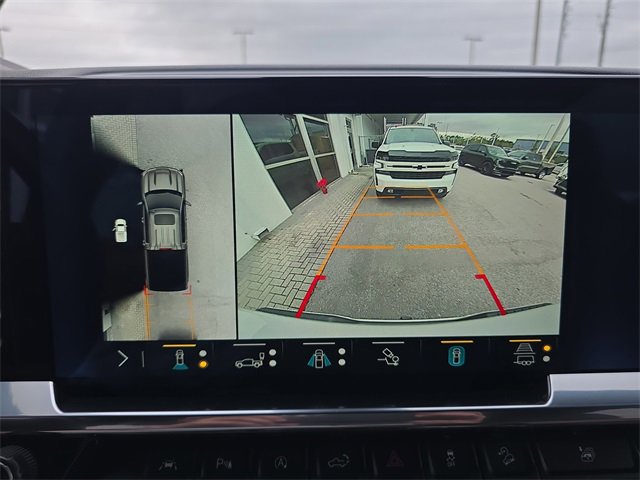 Certified 2023 Chevrolet Silverado 1500 High Country w/ Z71 Off-Road Package image 21