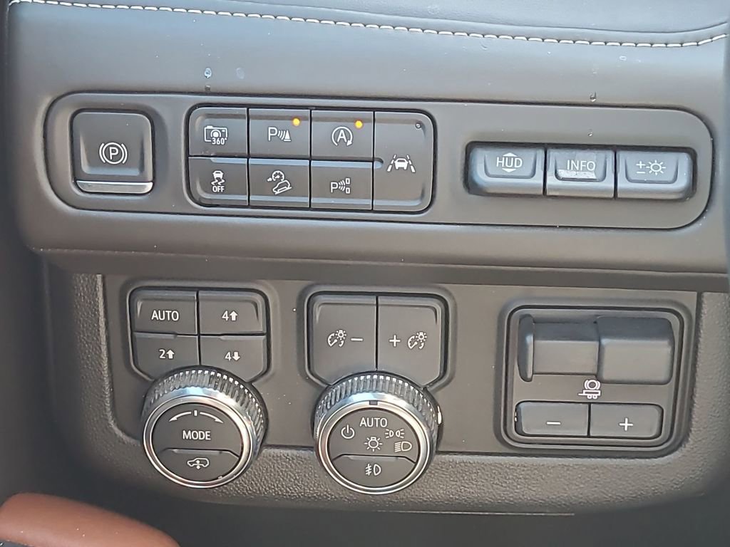 Certified 2024 GMC Yukon XL Denali Ultimate image 18