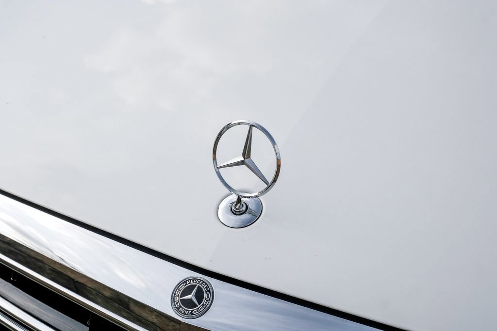 Used 2019 Mercedes-Benz S 560e w/ AMG Line Exterior image 58