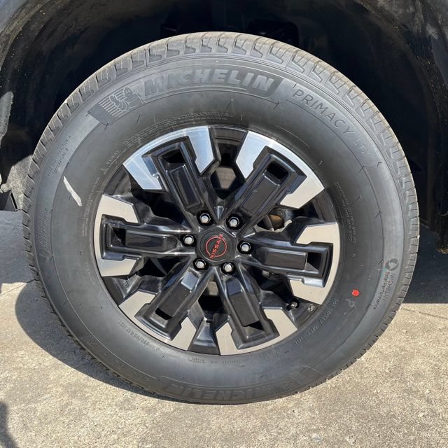 Used 2024 Nissan Frontier PRO-4X AWD/4WD image 9