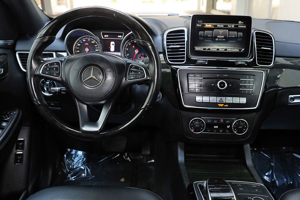 Used 2017 Mercedes-Benz GLS 450 4MATIC image 8