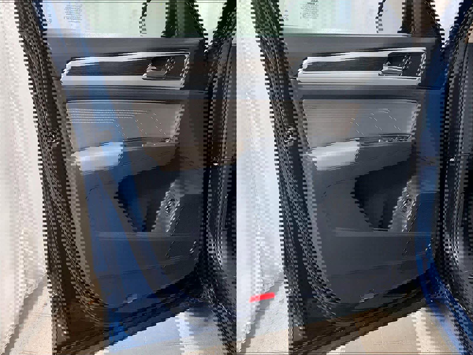 Used 2023 Volkswagen Atlas SE image 9