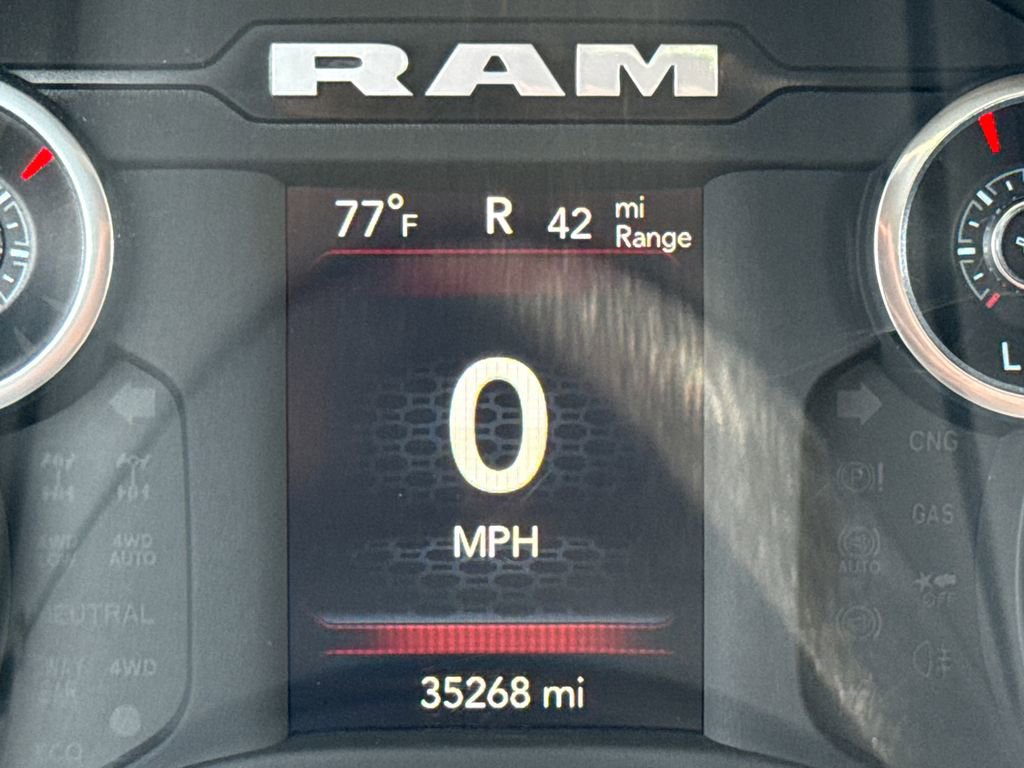 Used 2023 RAM 1500 Big Horn AWD/4WD image 30