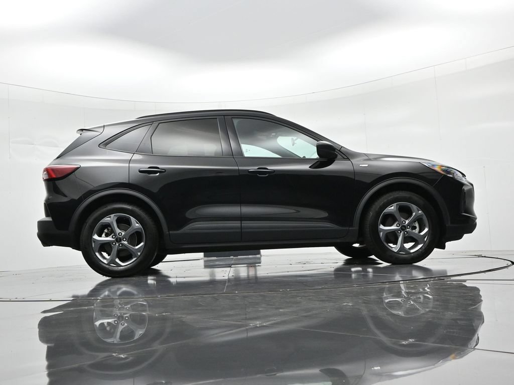 Certified 2025 Ford Escape ST-Line FWD image 25