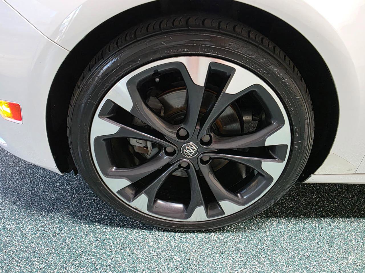 Used 2019 Buick Cascada Premium FWD image 12