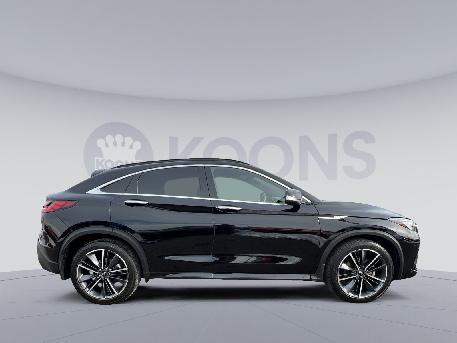 Used 2025 INFINITI QX55 Luxe w/ Cargo Package image 8
