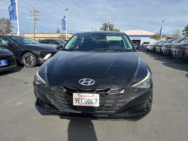 Used 2023 Hyundai Elantra SEL w/ Convenience Package image 2