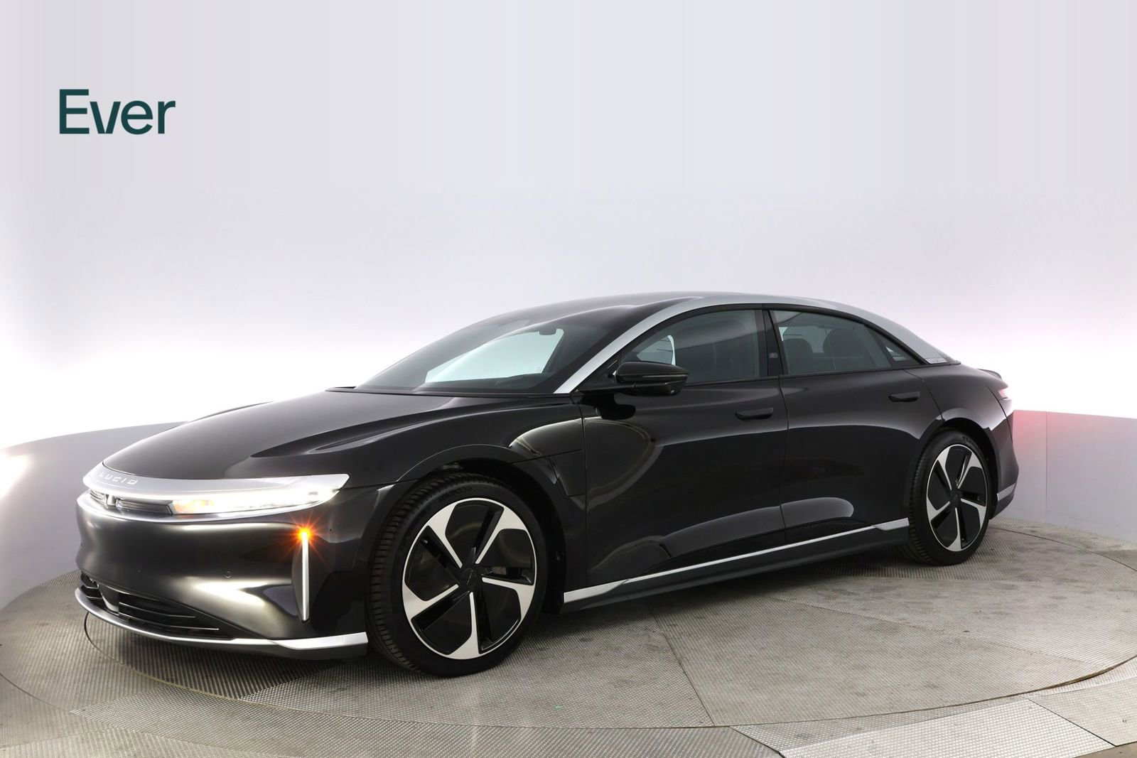 Used 2023 Lucid Air Touring AWD/4WD image 18