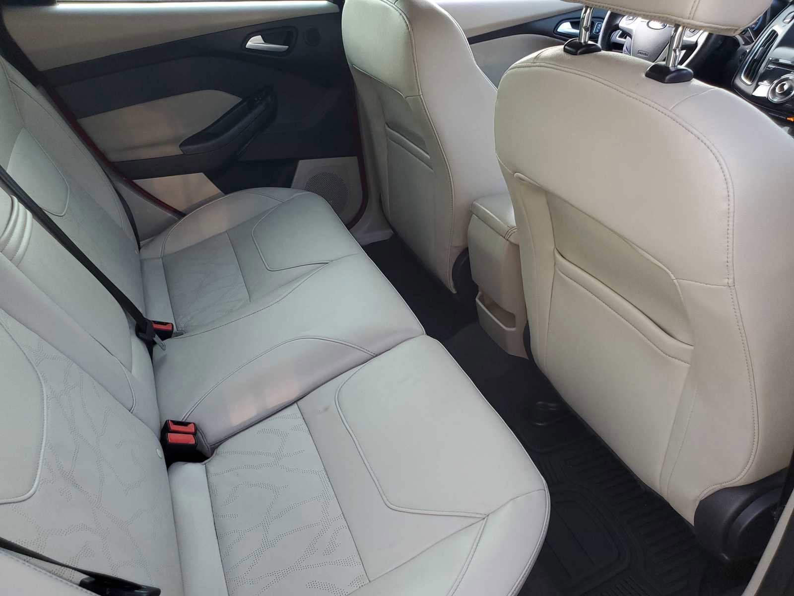 Used 2015 Ford Focus Electric Hatchback image 12