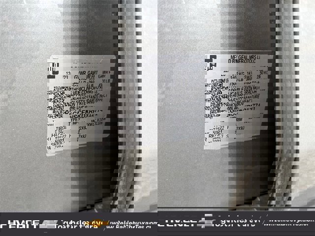 Used 2024 Chevrolet Suburban RST image 40