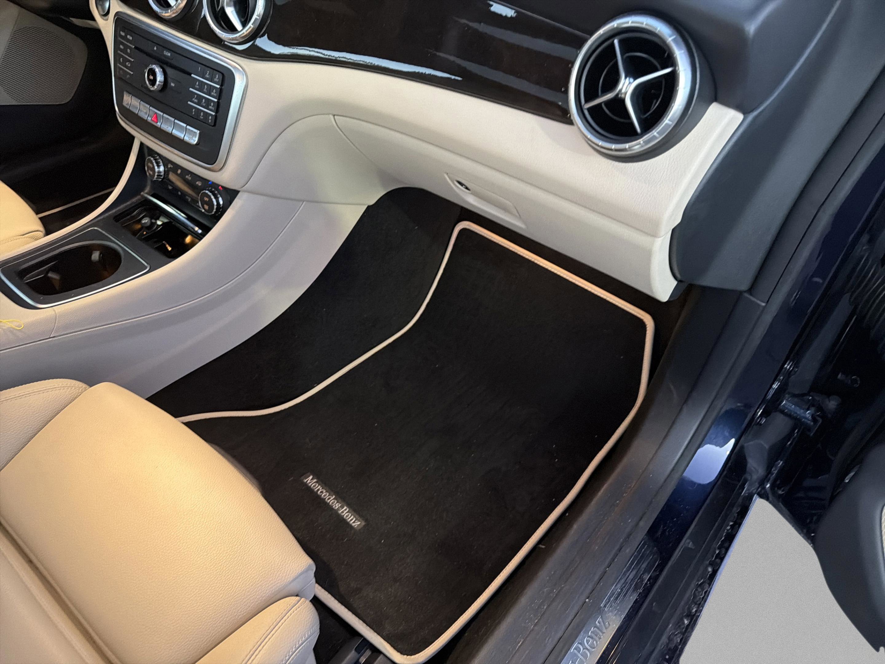 Used 2018 Mercedes-Benz CLA 250 image 18