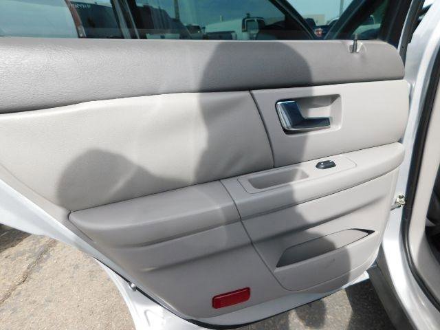 Used 2001 Ford Taurus SEL image 14
