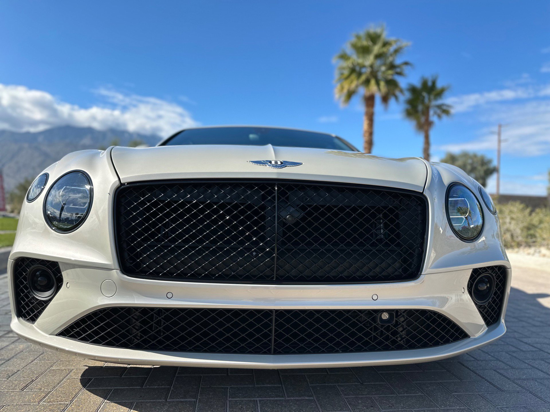 Used 2024 Bentley Continental GT V8 image 32