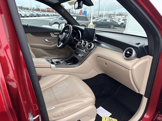 Used 2018 Mercedes-Benz GLC 300 4MATIC image 16
