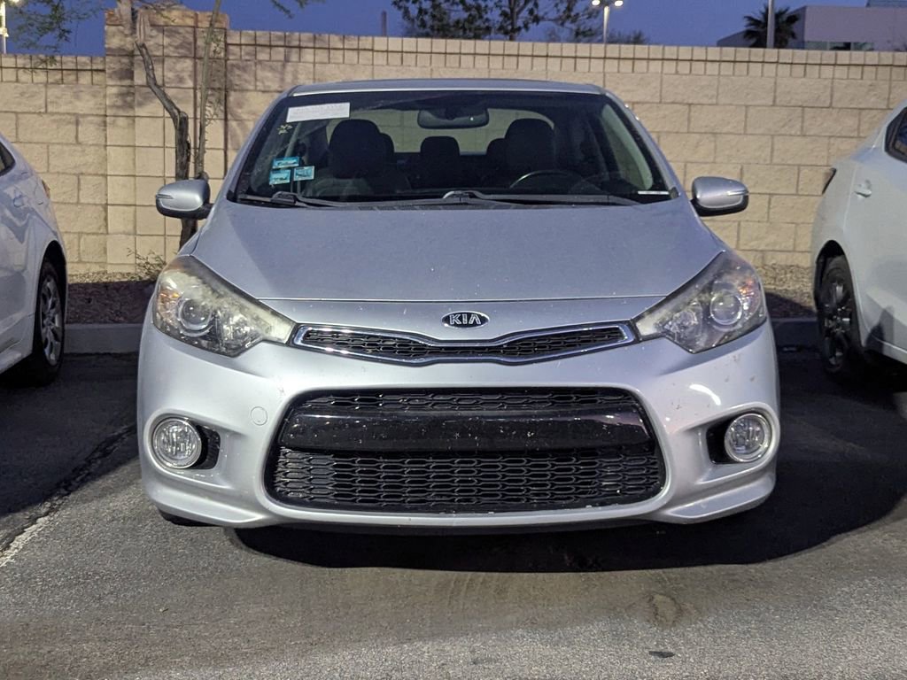 Used 2016 Kia Forte Koup EX w/ EX Premium Package FWD image 2