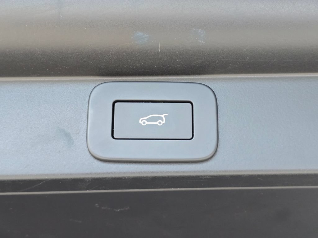 Certified 2025 Land Rover Range Rover Autobiography AWD/4WD image 16