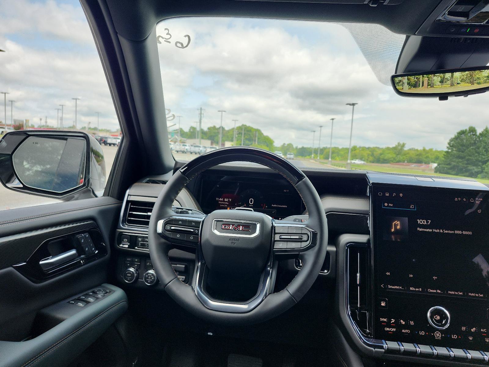 New 2026 GMC Yukon XL AT4 w/ AT4 Premium Plus Package AWD/4WD image 12