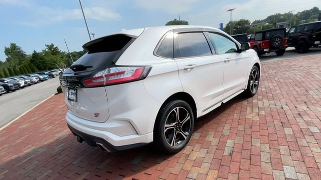 Used 2019 Ford Edge ST w/ Cold Weather Package AWD/4WD image 9