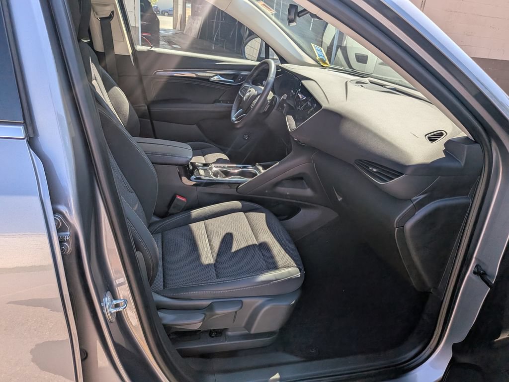 Used 2022 Buick Envision Preferred FWD image 36