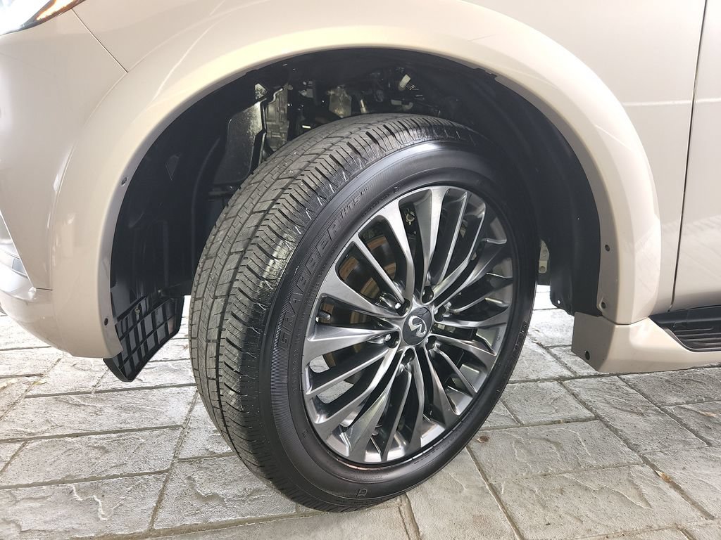 Used 2024 INFINITI QX80 Sensory AWD/4WD image 35