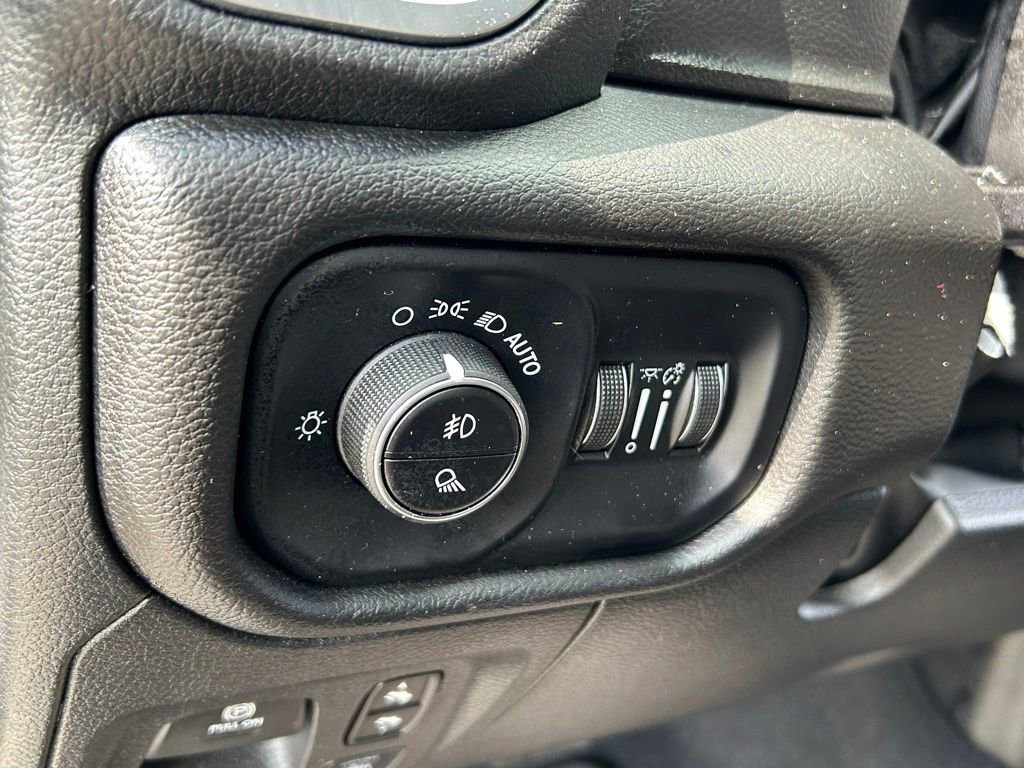 Used 2025 RAM 1500 Big Horn RWD image 20