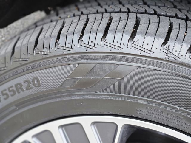 Used 2024 Jeep Wagoneer L Series II w/ Flexible Seating Group image 11