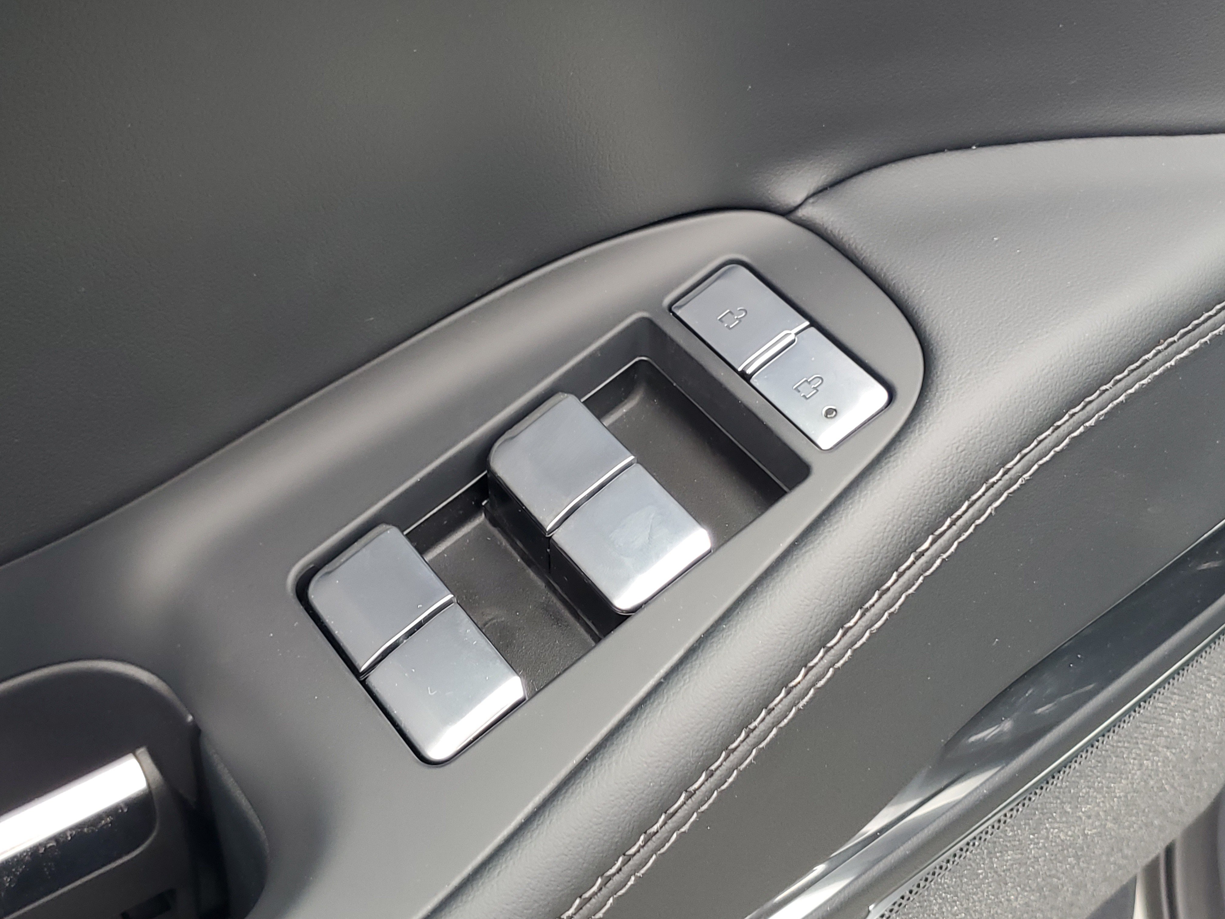 New 2026 Lincoln Navigator Reserve AWD/4WD image 10