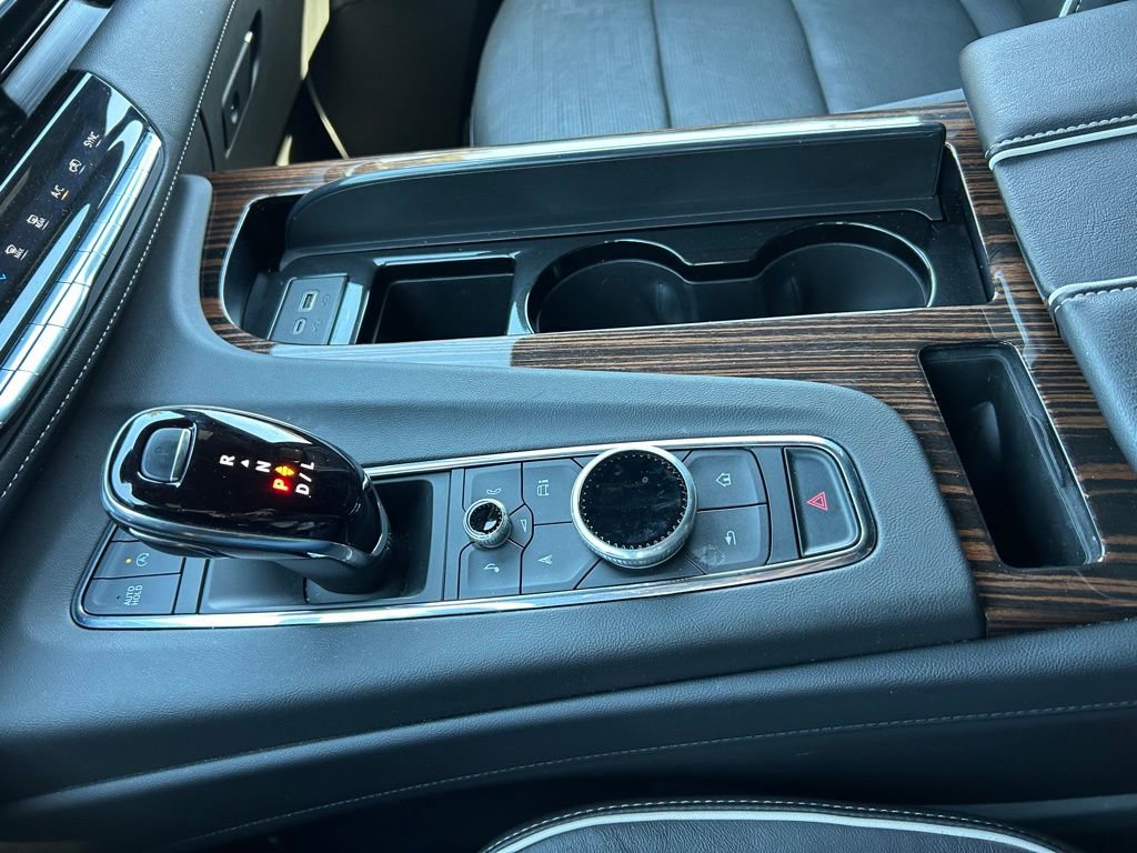 Used 2024 Cadillac Escalade ESV Premium Luxury RWD image 36