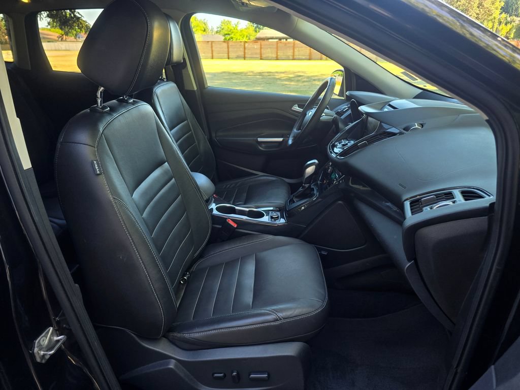 Used 2015 Ford Escape Titanium w/ Equipment Group 301A AWD/4WD image 20