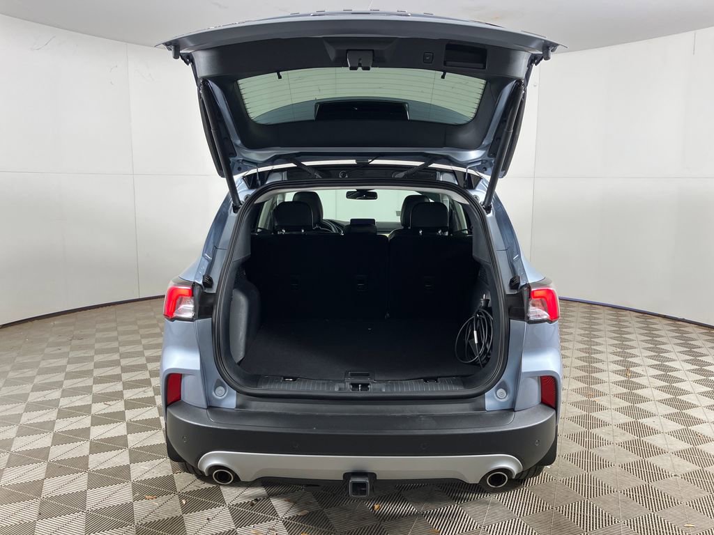 Certified 2022 Ford Escape Titanium w/ Titanium Premium Package image 28