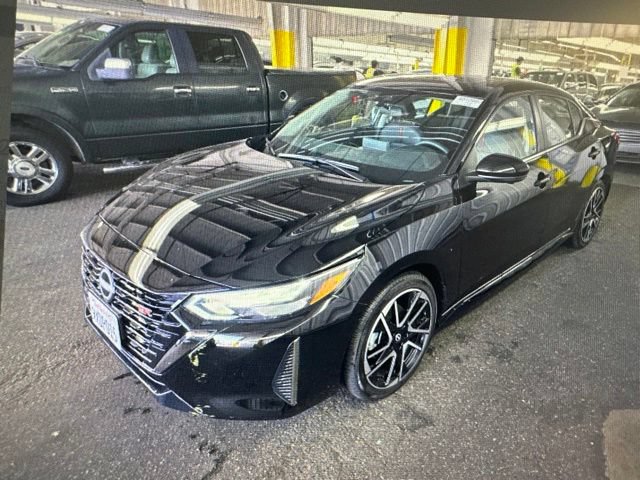 Certified 2025 Nissan Sentra SR w/ SR Premium Package FWD image 40