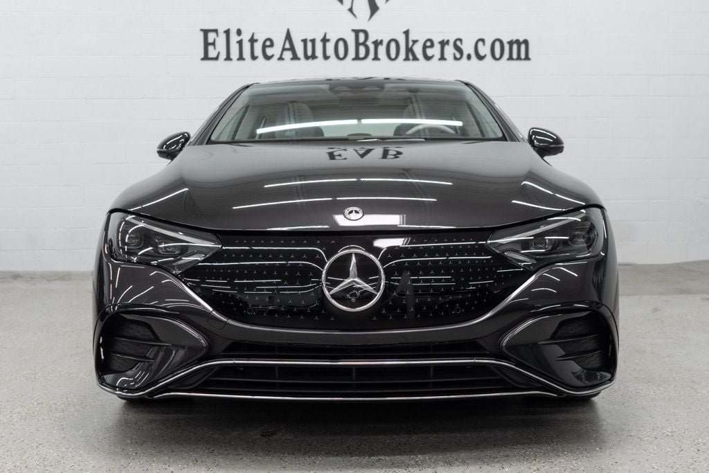 Used 2023 Mercedes-Benz EQE 500 4MATIC Sedan image 3