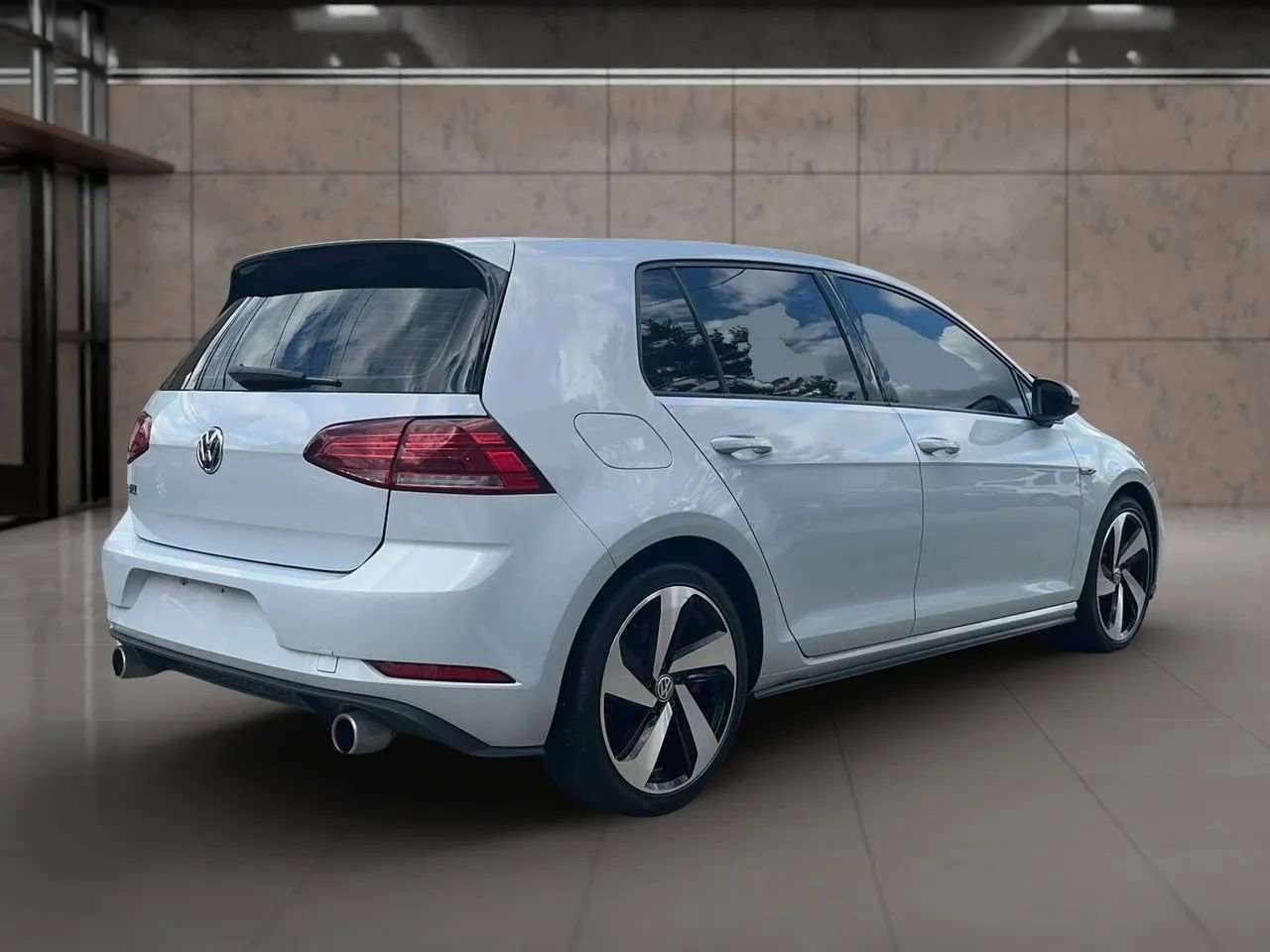 Used 2019 Volkswagen Golf 4-Door FWD image 6