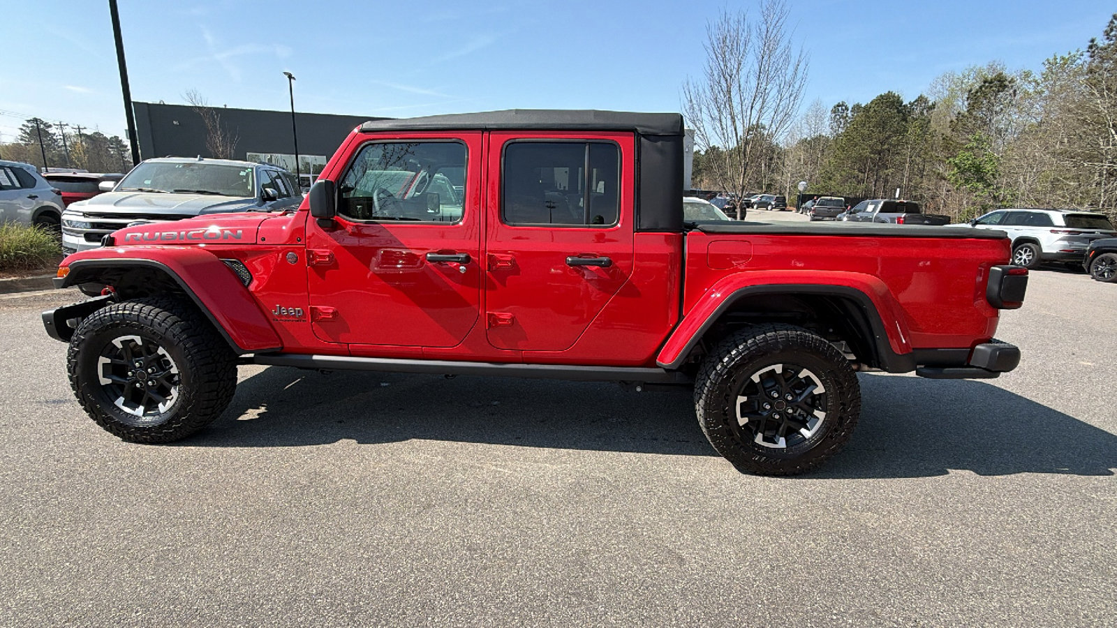 Used 2025 Jeep Gladiator Rubicon image 11