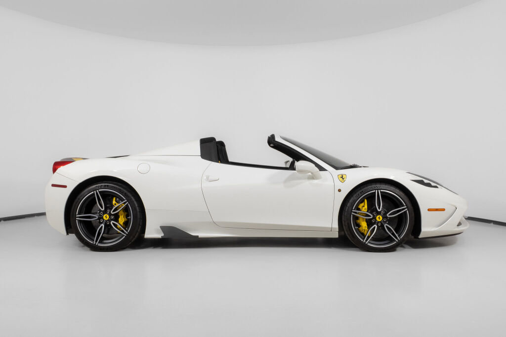 Certified 2015 Ferrari 458 Speciale A RWD image 10
