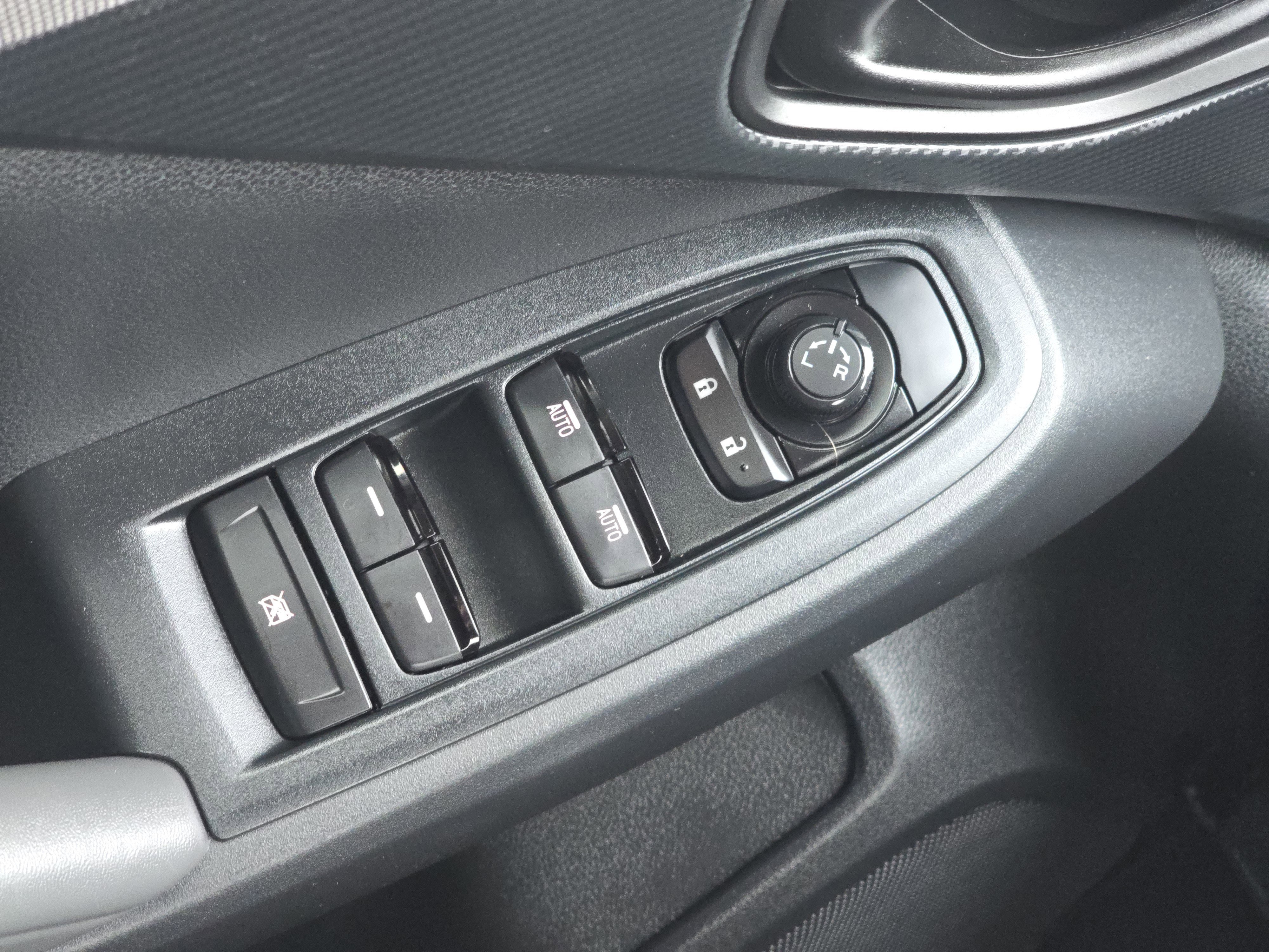 Certified 2024 Subaru Crosstrek 2.0i image 25