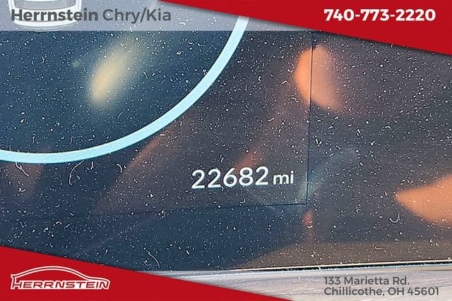 Used 2025 Hyundai Santa Fe Limited AWD/4WD image 18