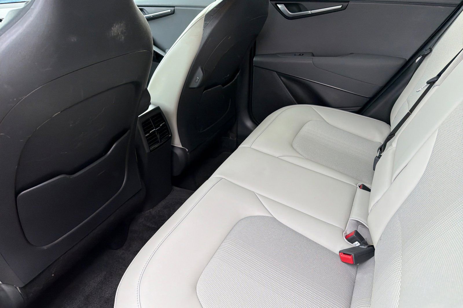 Used 2023 Kia Niro EX FWD image 12