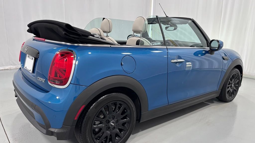 Used 2023 MINI Cooper Convertible w/ Signature Upholstery Package FWD image 6