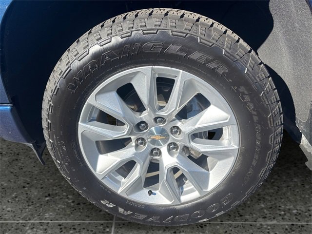 Used 2023 Chevrolet Silverado 1500 Custom image 14