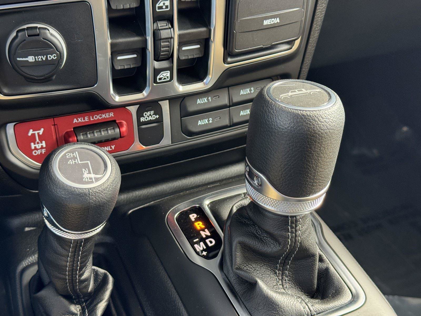 New 2026 Jeep Gladiator Willys AWD/4WD image 18